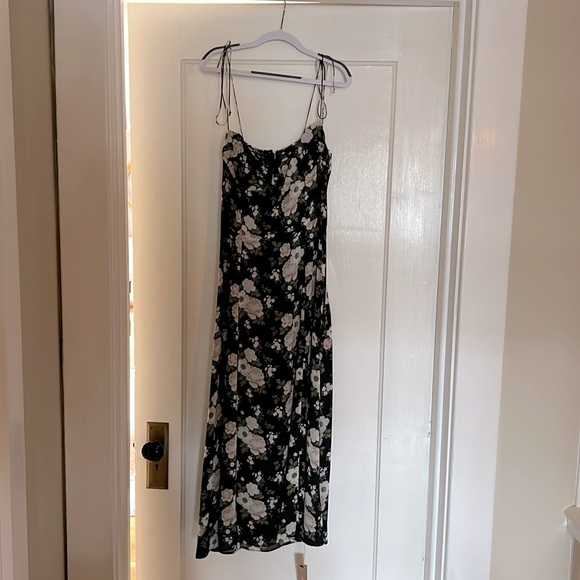 Reformation Dresses & Skirts - Reformation dress. Sold out pattern!